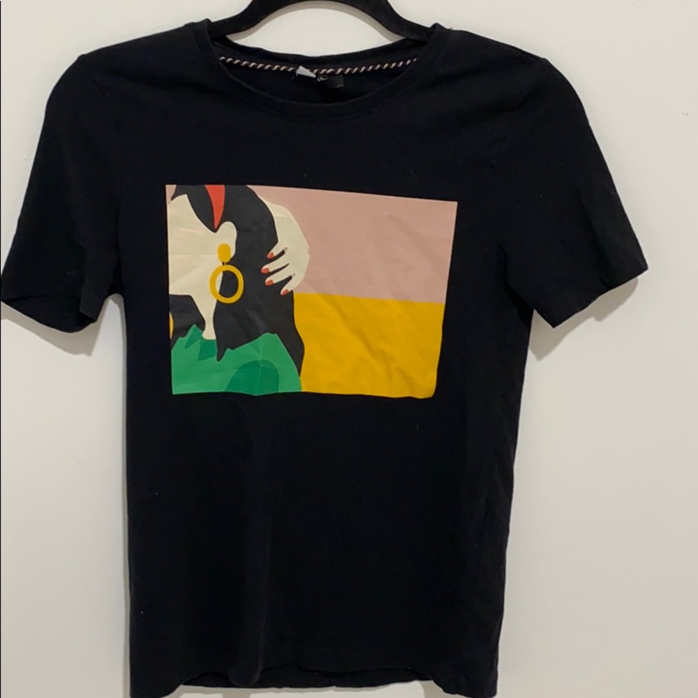 Graphic tshirt